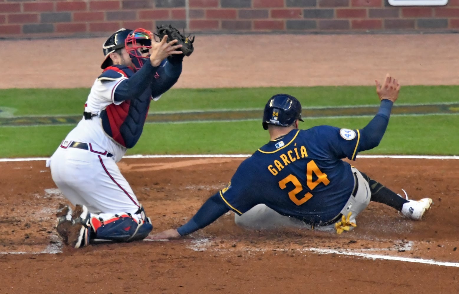 Braves vs Brewers