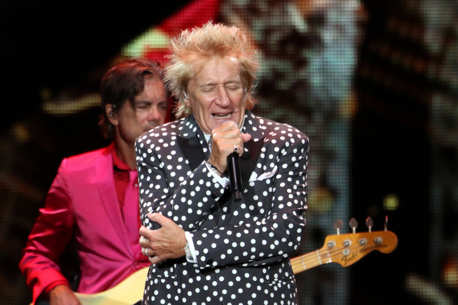 The legendary Rod Stewart energized a sold out crowd at Ameris Bank Amphitheatre on Wednesday, August 31, 2022 with Cheap Trick as the opening act.
Robb Cohen for the Atlanta Journal-Constitution