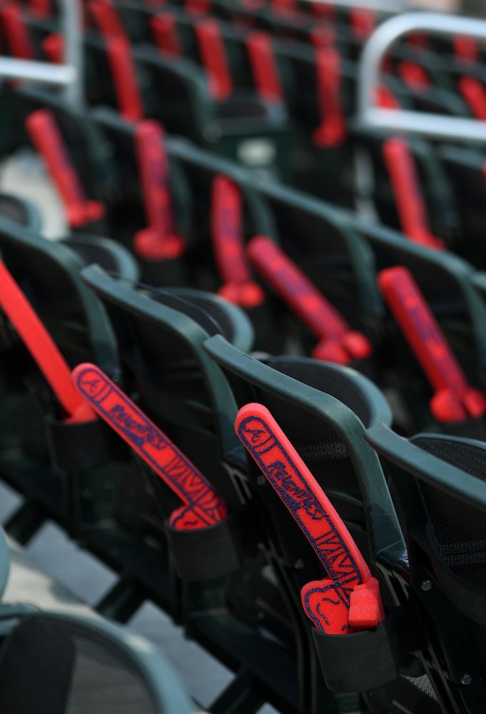 Photos: The scene at SunTrust Park as Braves begin playoff run