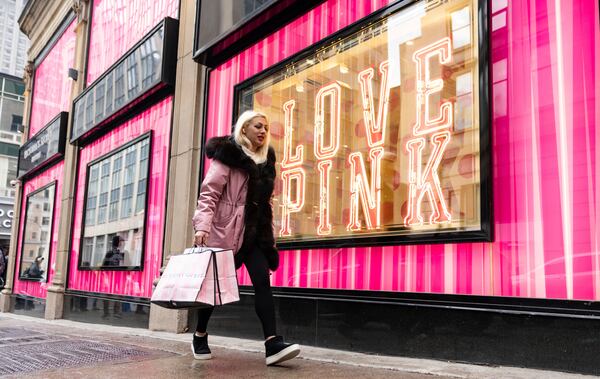 Shoppers take advantage of Black Friday deals in Montreal on Friday, Nov. 29, 2024. (Christinne Muschi /The Canadian Press via AP)