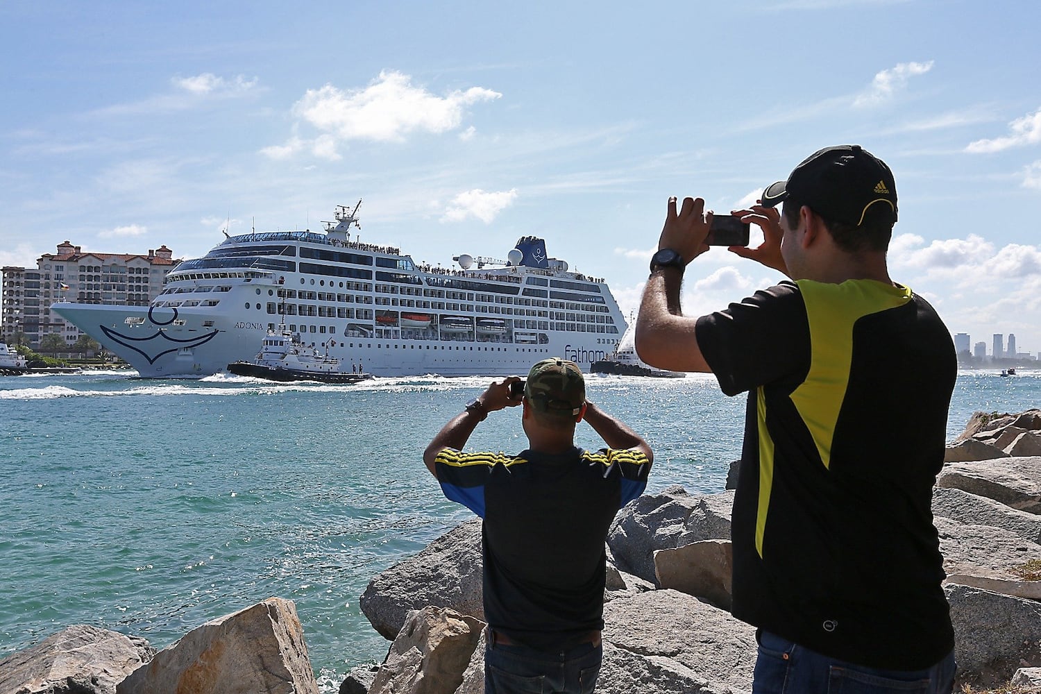 First U.S. cruise in decades arrives in Cuba