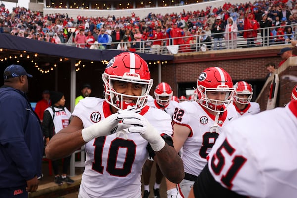 Georgia linebacker Damon Wilson II (10) walks onto the field before their game against Ole Miss at Vaught Hemingway Stadium, Saturday, November 9, 2024, in Oxford, Ms. (Jason Getz / AJC)
