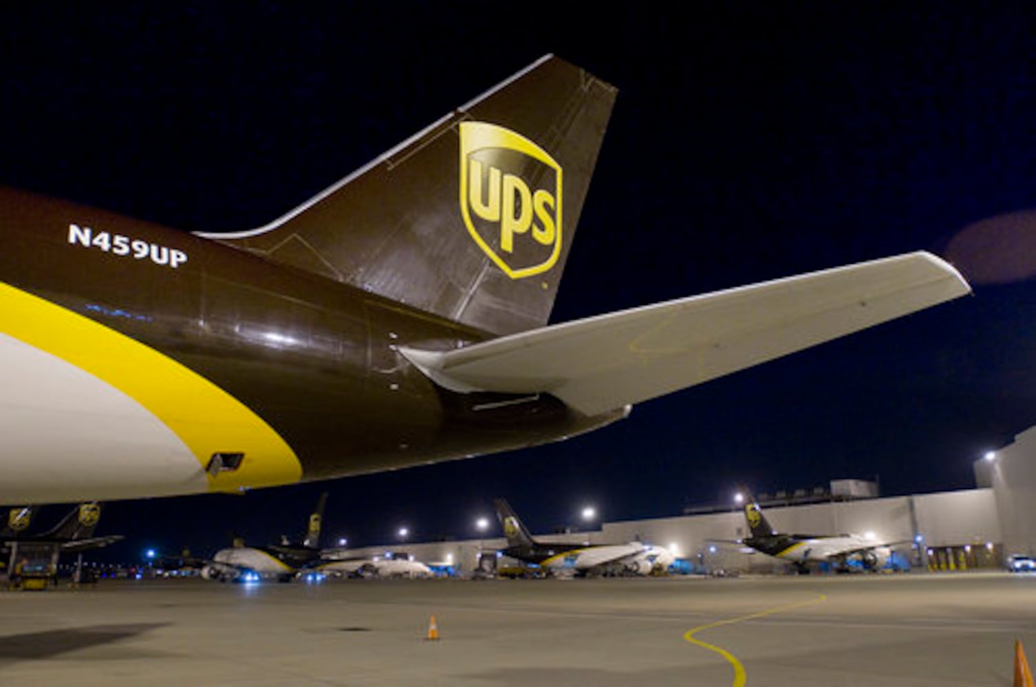 UPS hub moves packages