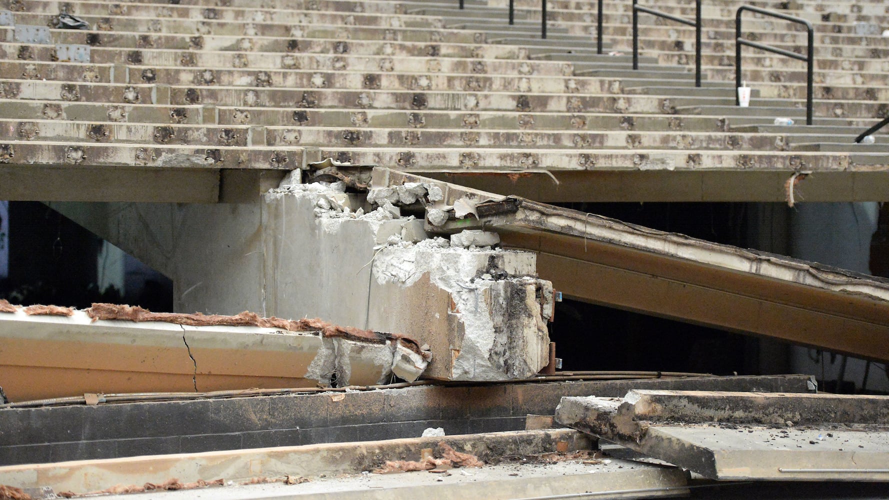 Demolition of Georgia Dome begins