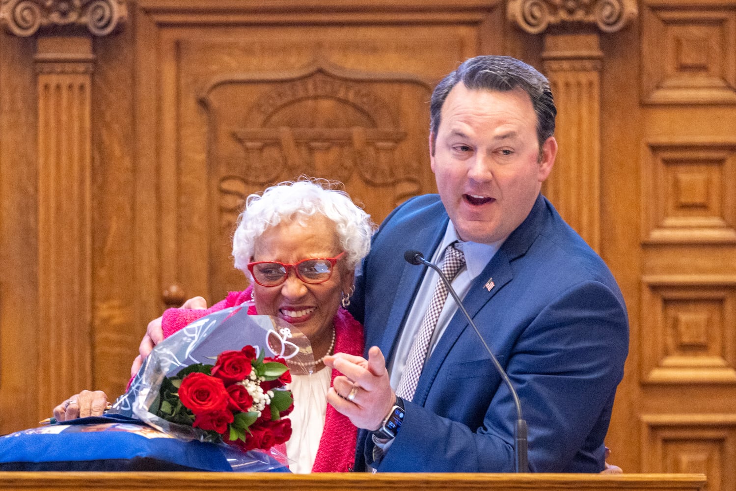 Georgia lawmakers enter the frenetic final day
