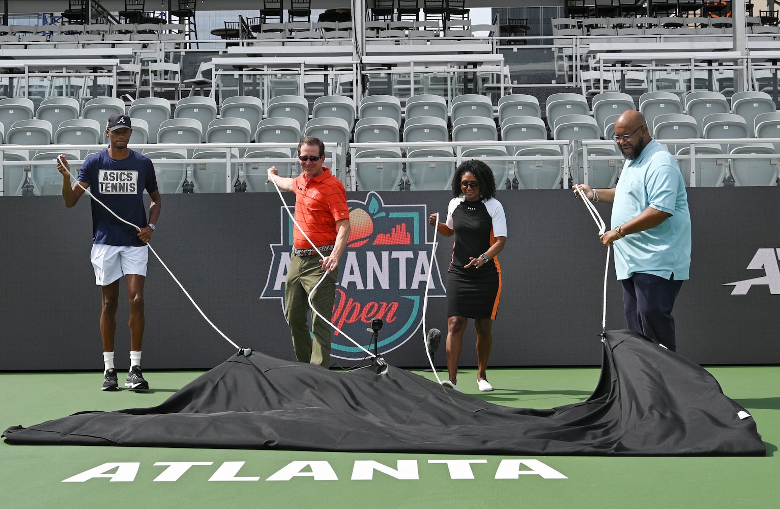 Atlanta Open christen the stadium court