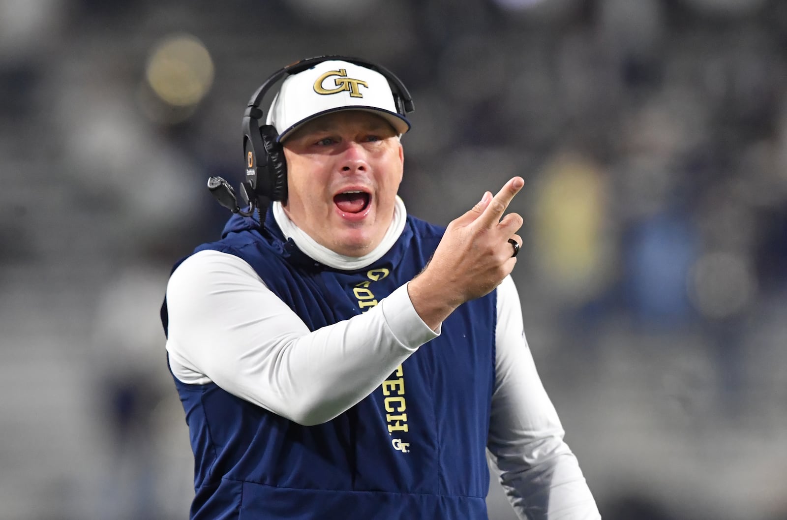 Georgia Tech's head coach Geoff Collins appeals to referees. (Hyosub Shin / Hyosub.Shin@ajc.com)