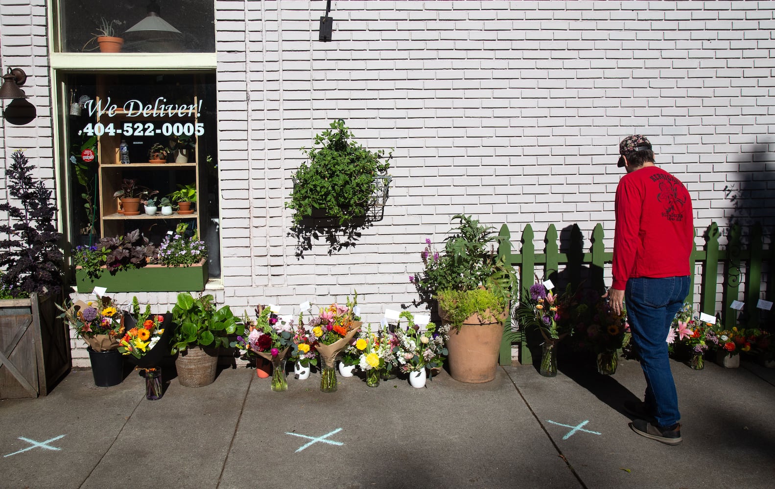 PHOTOS: Finding flowers for Mom during pandemic