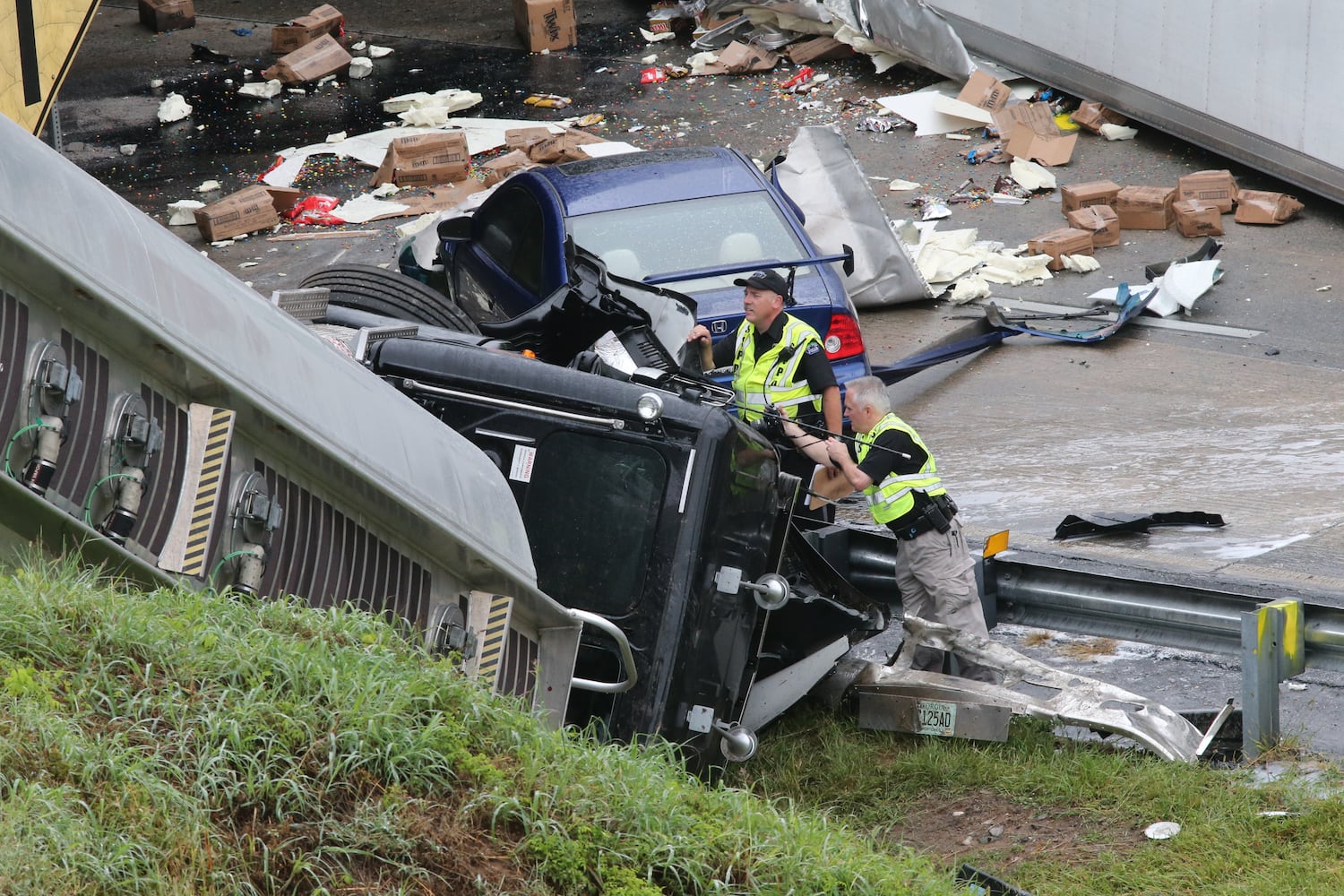 I-285 crash: Road closures may last through rush hour