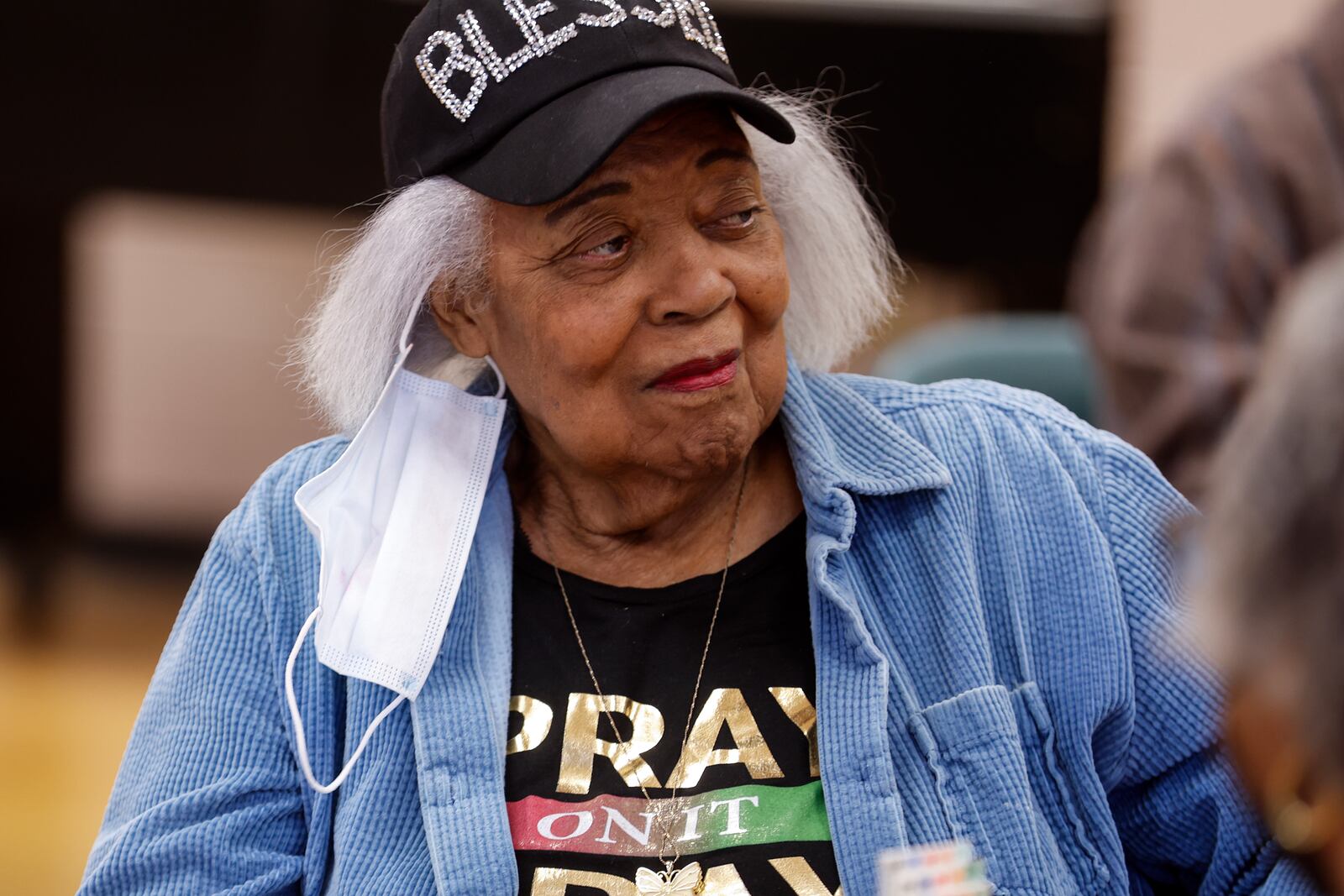 Naomi King, wife of A.D. King, brother of Martin Luther King Jr., plays bridge during University Bridge Club’s weekly game at Quality Living Services. (Natrice Miller/natrice.miller@ajc.com) 