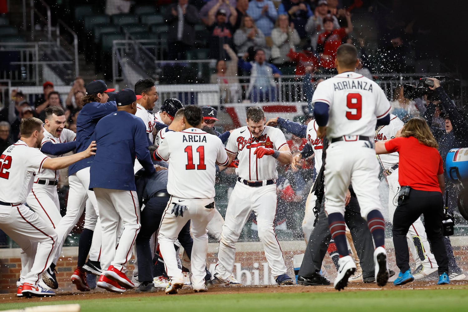 Atlanta Braves vs Cincinnati Reds