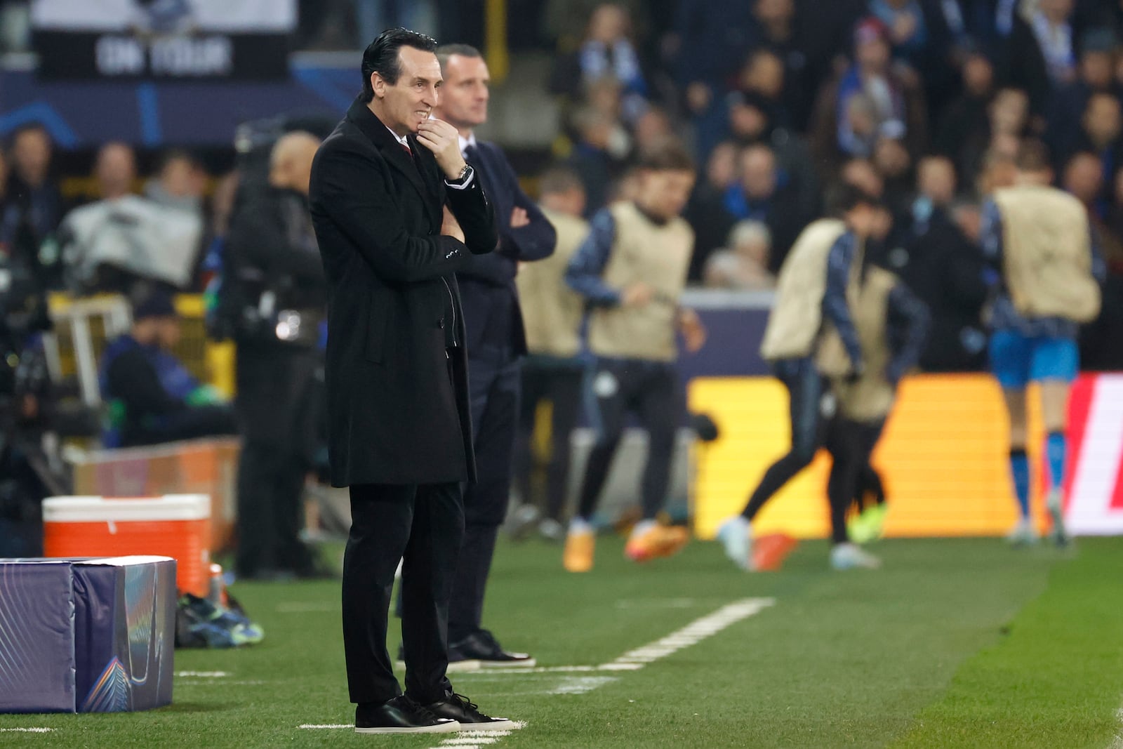 Aston Villa's head coach Unai Emery watches the Champions League opening phase soccer match between Club Brugge and Aston Villa at Jan Breydelstadion in Bruges, Belgium, Wednesday, Nov. 6, 2024. (AP Photo/Geert Vanden Wijngaert)