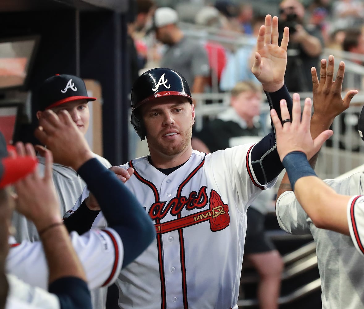 Photos: Braves open home series with Phillies