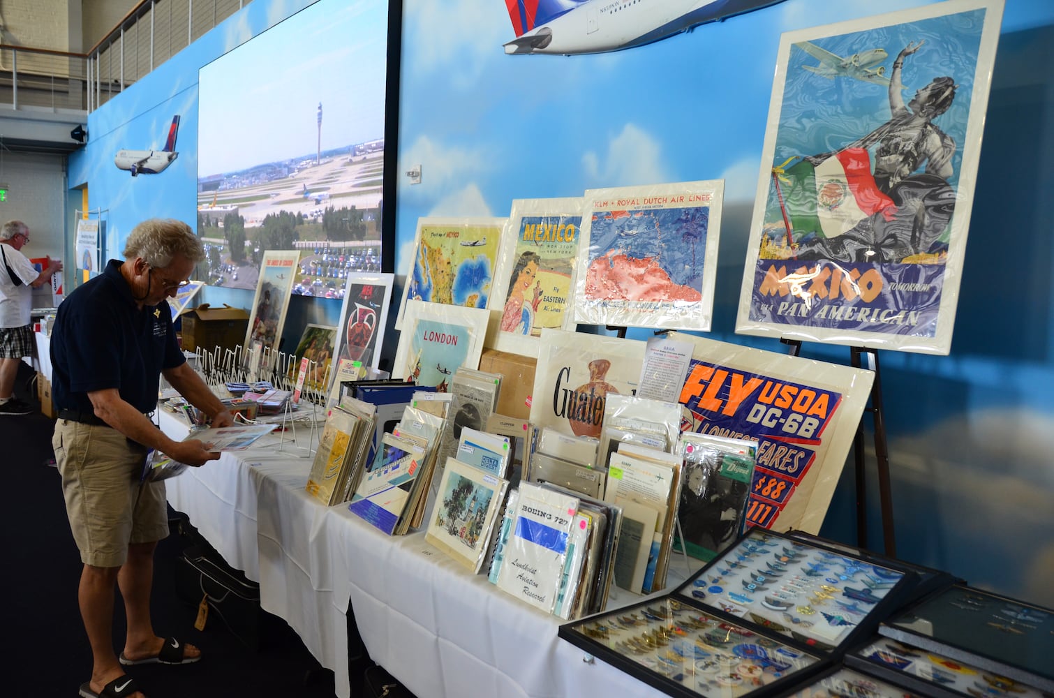 Airliners International collectibles show