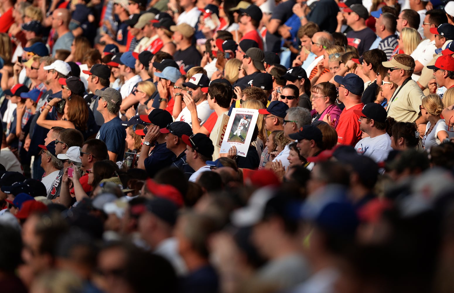 Braves retire Chipper Jones' jersey