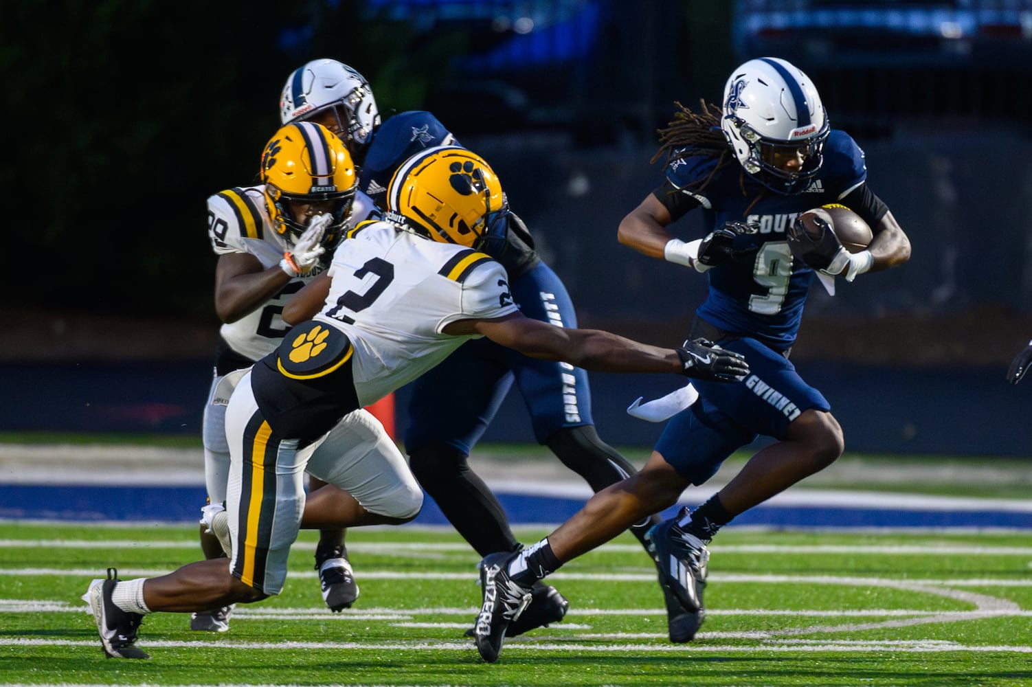 South Gwinnett’s Desmonte Brown runs the ball. (Jamie Spaar for the Atlanta Journal Constitution)