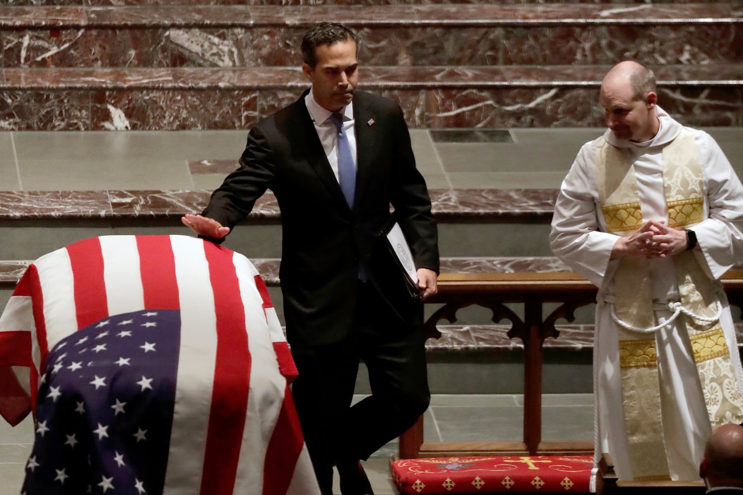 Photos: Mourners say goodbye to President George H.W. Bush in Houston