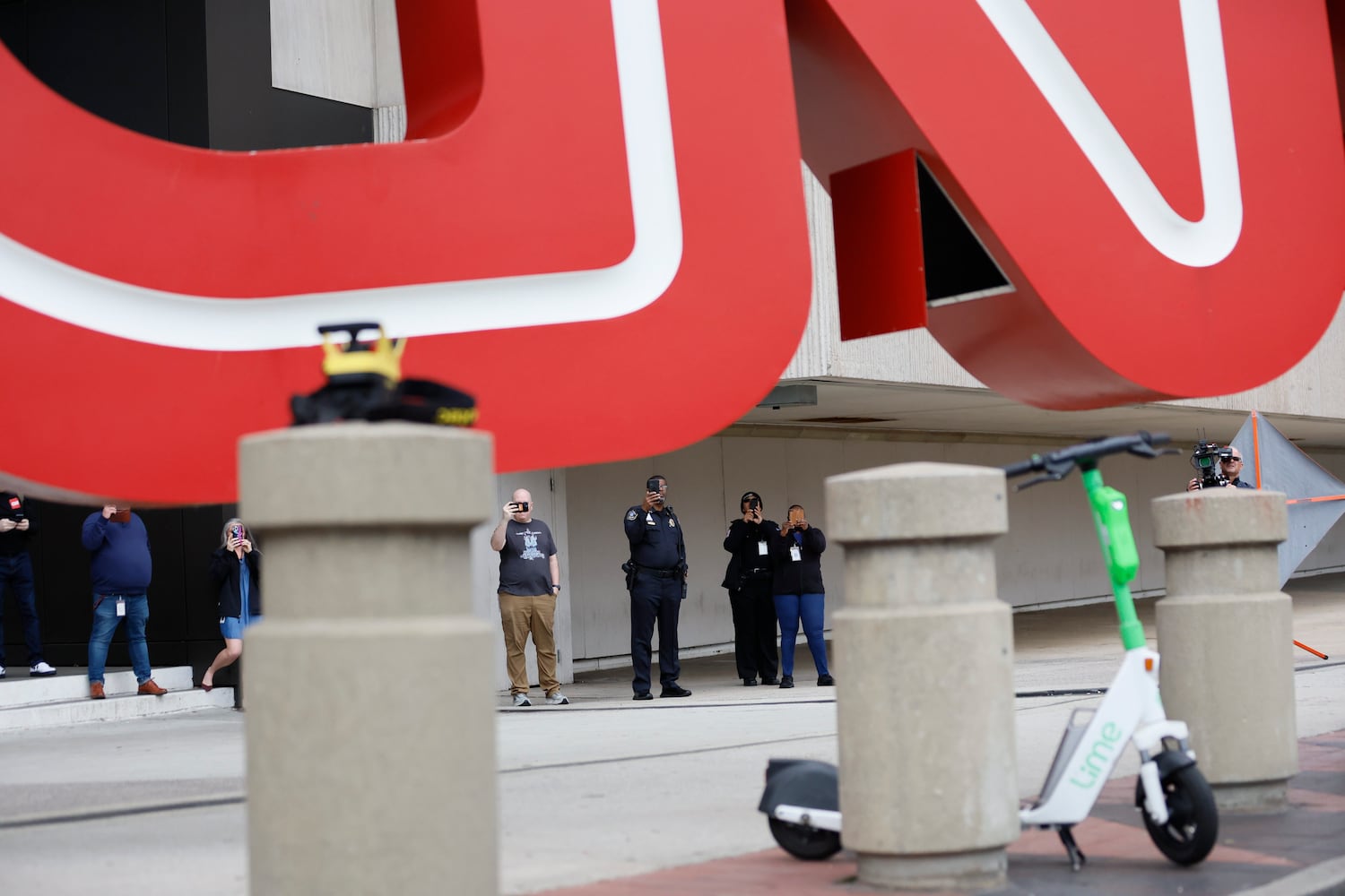 CNN signs removed