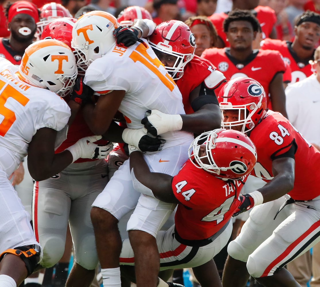 Photos: Bulldogs are 5-0 after beating Tennessee