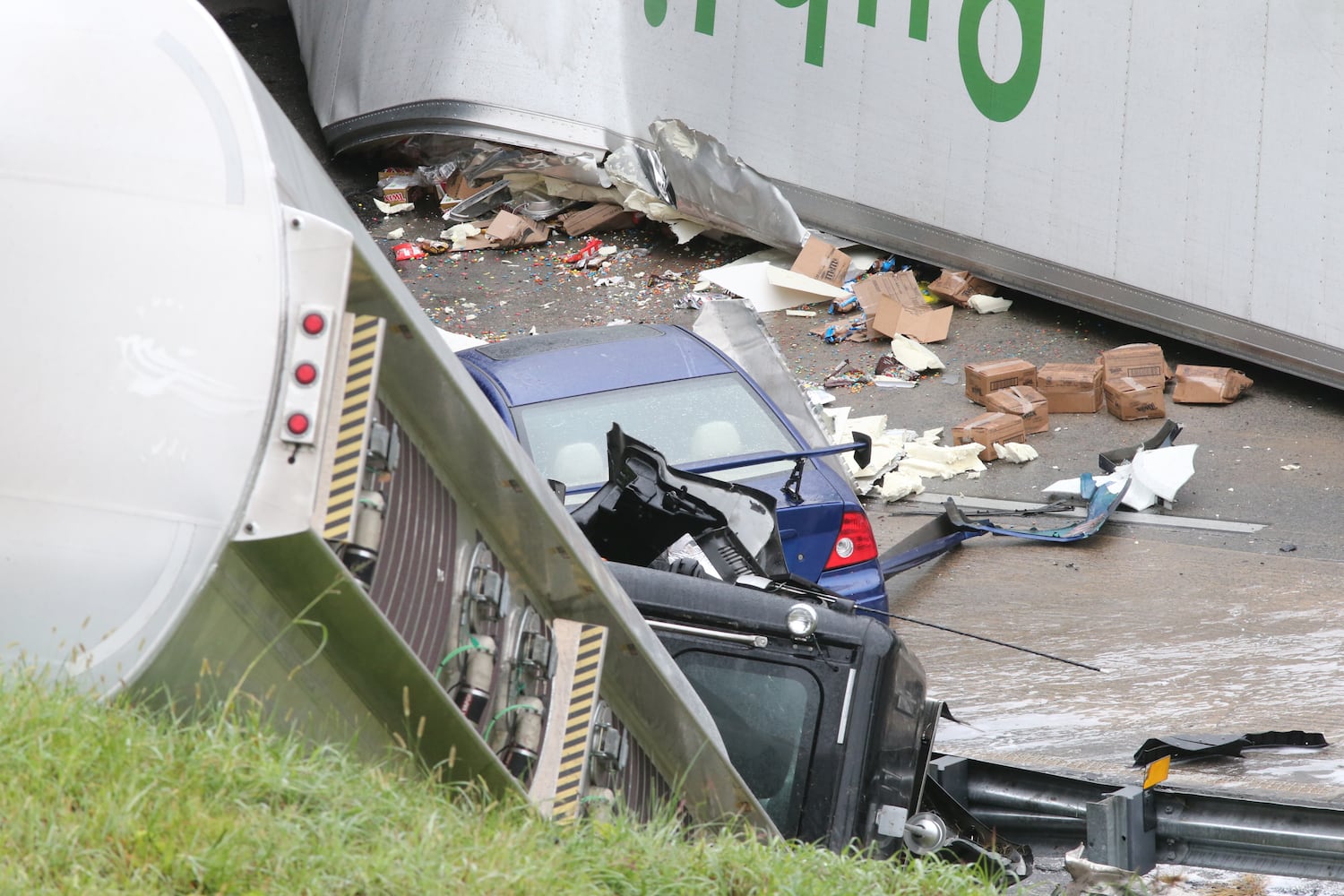 I-285 crash: Road closures may last through rush hour