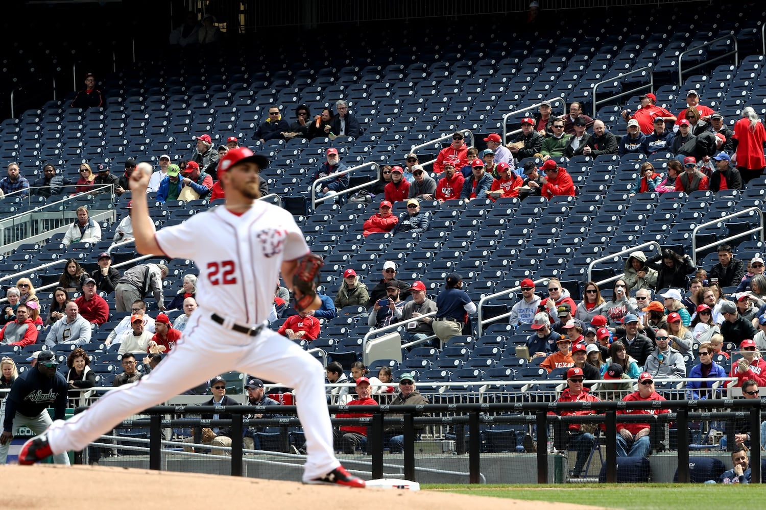 Photos: Braves record a win over the Nationals