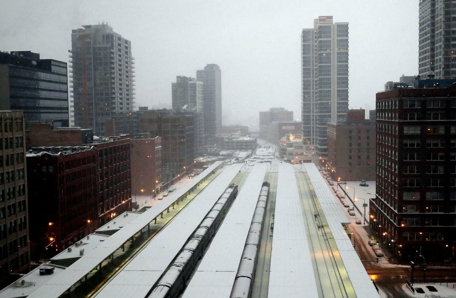 Photos: Deadly winter storm brings snow, ice to Midwest, Mid-Atlantic