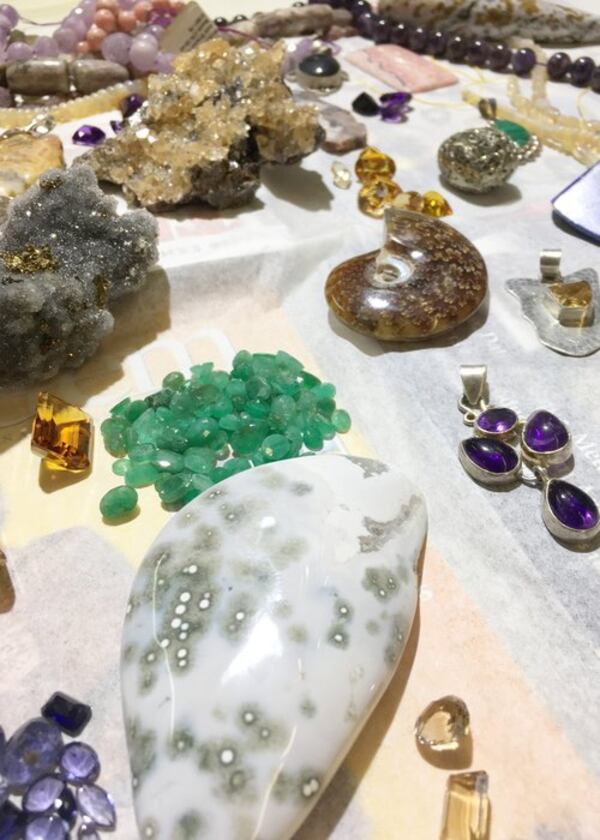 Shop for crystals, gems, minerals, fossils and jewelry at the Bellpoint Gem Show at the Gwinnett County Fairgrounds.