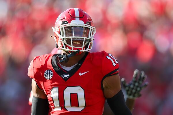 Georgia linebacker Jamon Dumas-Johnson (10) reacts before a defensive play during the first quarter against UT Martin at Sanford Stadium, Saturday, September 2, 2023, in Athens, Ga. Georgia won 48-7. (Jason Getz / Jason.Getz@ajc.com)