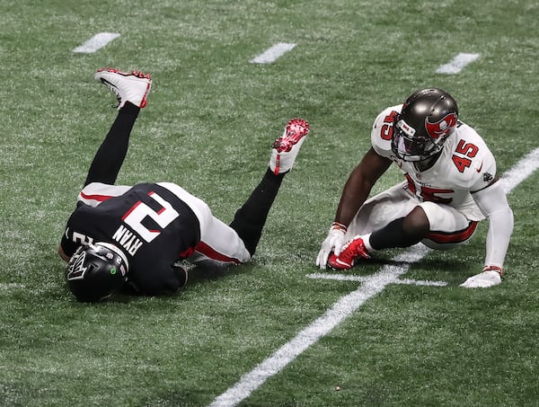 Buccaneers inside linebacker Devin White sacks Falcons quarterback Matt Ryan in the final minutes of Atlanta's 31-27 loss Sunday, Dec. 20, 2020, at Mercedes-Benz Stadium in Atlanta. (Curtis Compton / Curtis.Compton@ajc.com)