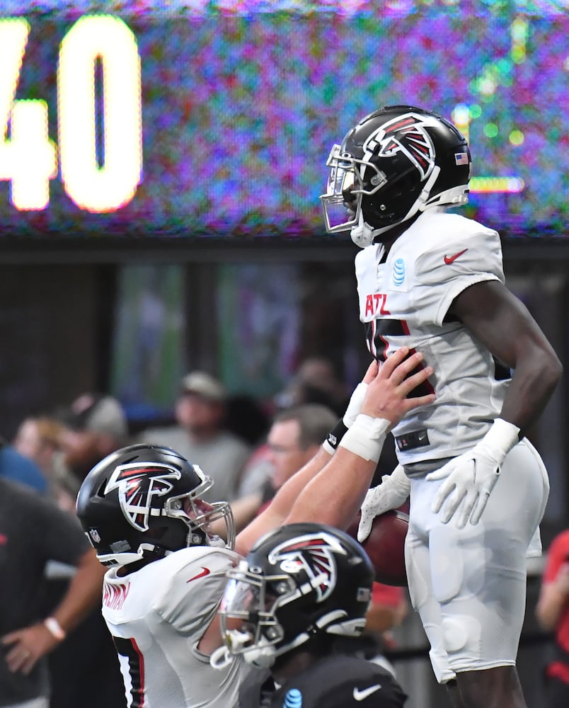 Falcons open practice photo