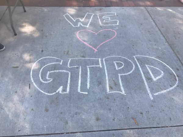  In the aftermath of last night's violent vigil in which protesters attacked Tech officers, students today are showing their support of the police department. (Photo by Duo-Wei Yang)