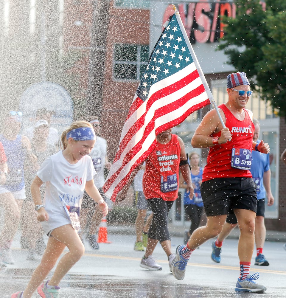 Peachtree Road Race photos