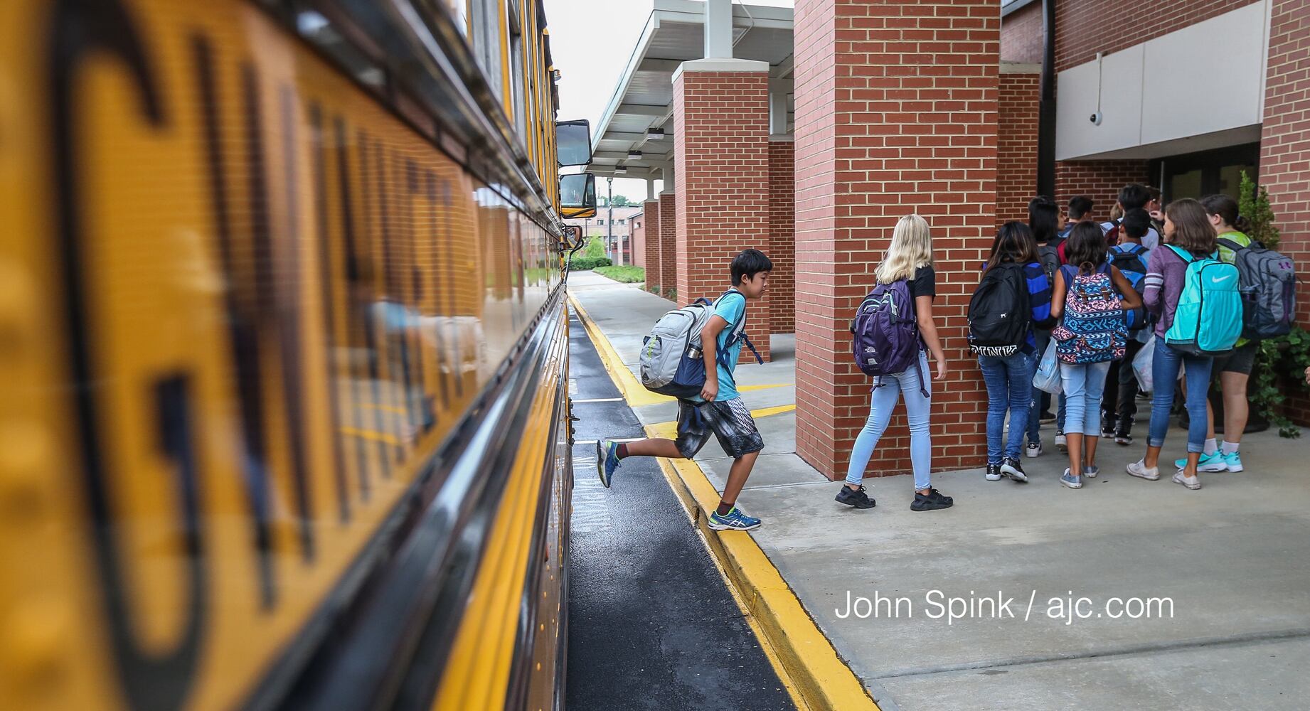 Photos: Metro Atlanta students head back to school