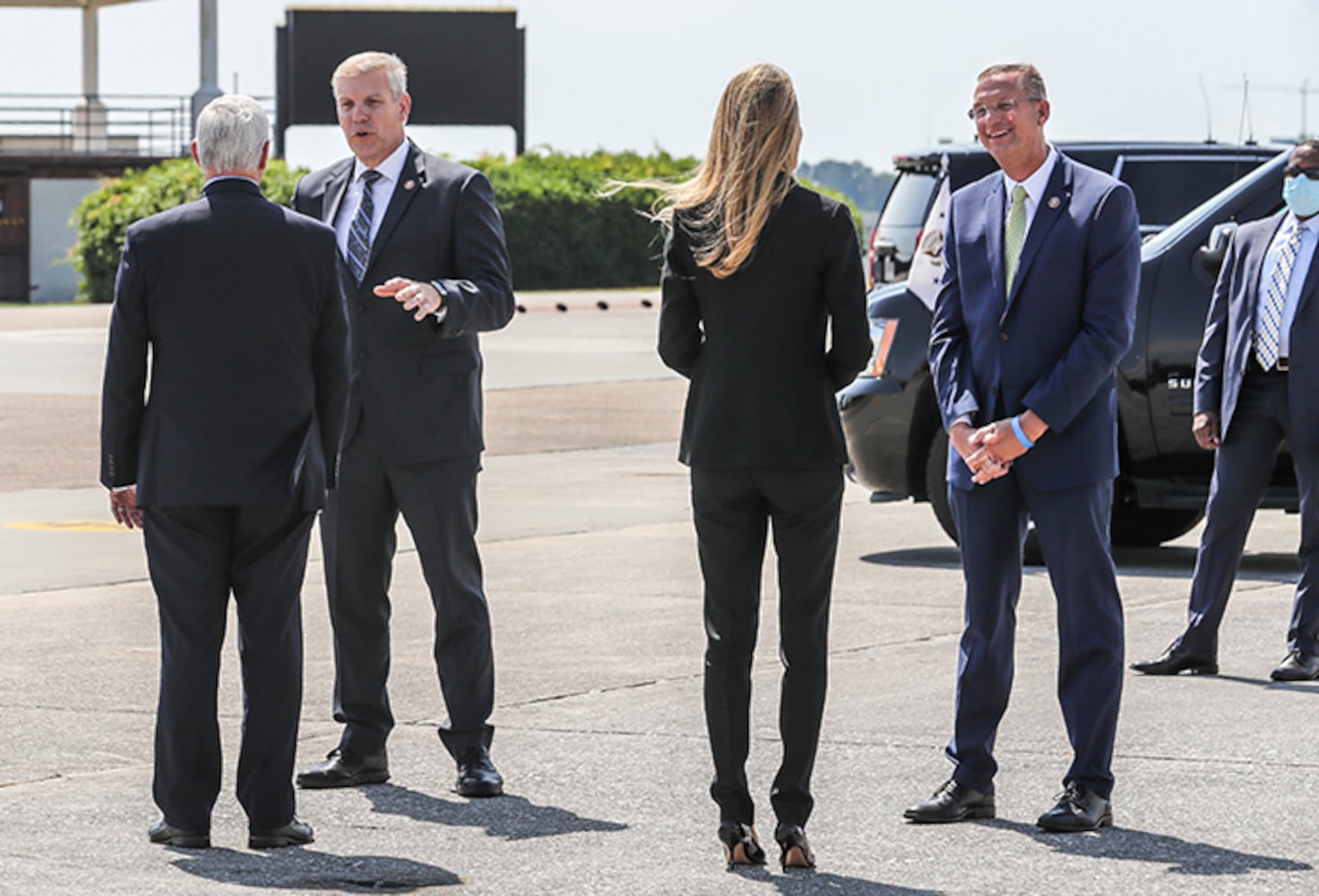 PHOTOS: Pence visits Georgia, praises state’s pandemic response