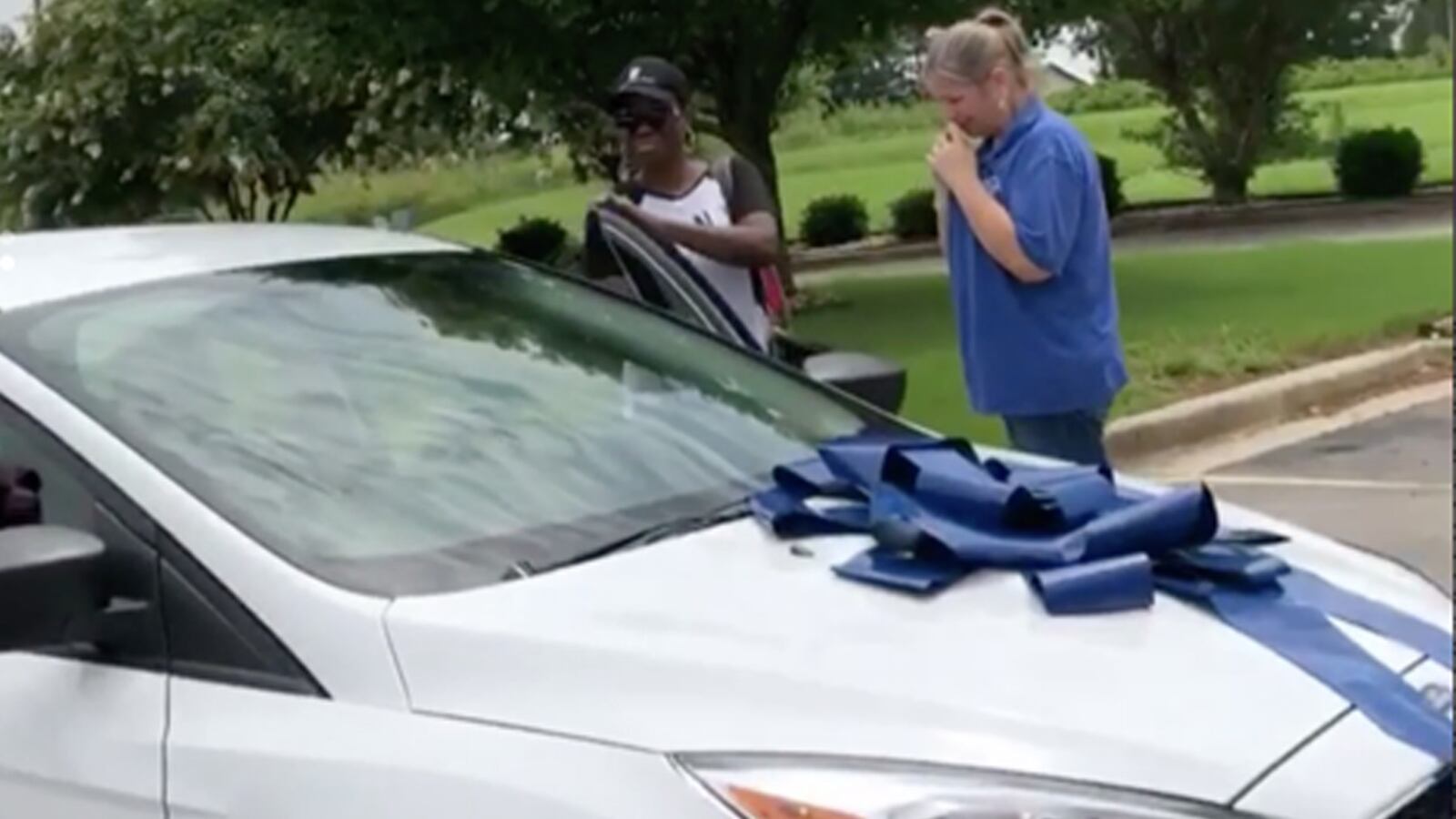 Courtney Adeleye, a mom and CEO of The Mane Choice, found out her daughter's teacher didn't have a car of her own, so she bought the teacher a brand new vehicle.