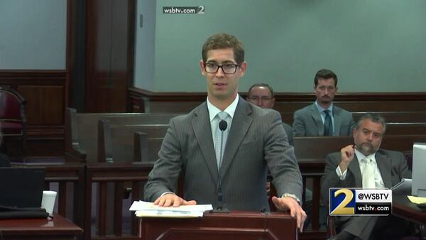 Defense attorney Carlos Rodriguez cross examines digital forensics expert Jim Persinger during the murder trial of Justin Ross Harris at the Glynn County Courthouse in Brunswick, Ga., on Thursday, Oct. 27, 2016. (screen capture via WSB-TV)