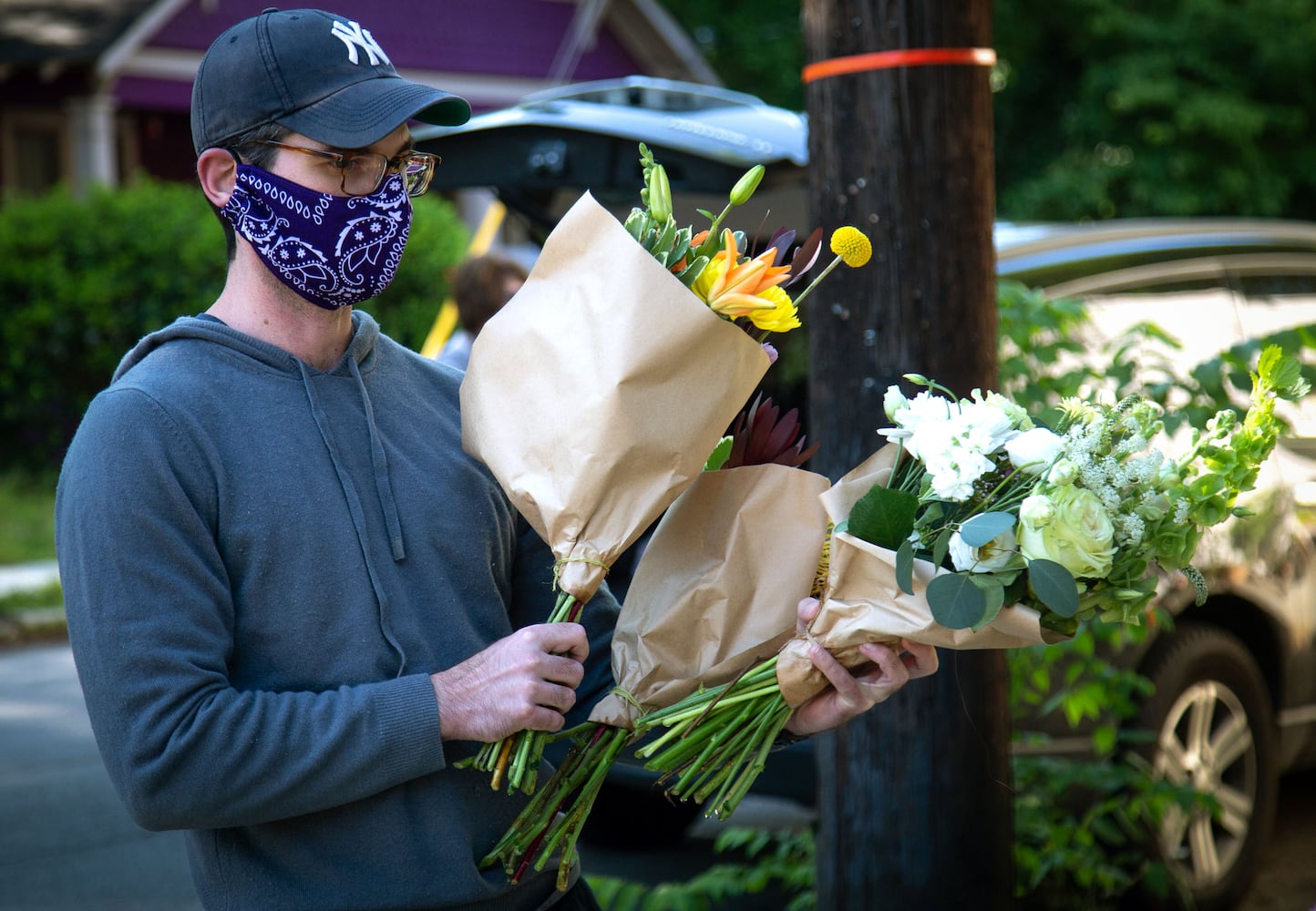 PHOTOS: Finding flowers for Mom during pandemic