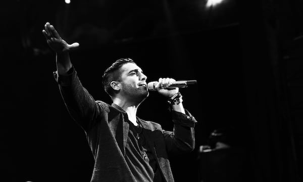 AMERICAN IDOL XIV: Nick Fradiani performs at House of Blues for the IDOL SHOWCASE airing Wednesday, Feb. 18 (8:00-9:01 PM ET/PT) and Thursday, Feb. 19 (8:00-9:00 PM ET/PT). CR: Michael Becker / FOX. © 2015 FOX Broadcasting. AMERICAN IDOL XIV: Nick Fradiani performs at House of Blues for the IDOL SHOWCASE airing Wednesday, Feb. 18 (8:00-9:01 PM ET/PT) and Thursday, Feb. 19 (8:00-9:00 PM ET/PT). CR: Michael Becker / FOX. © 2015 FOX Broadcasting.