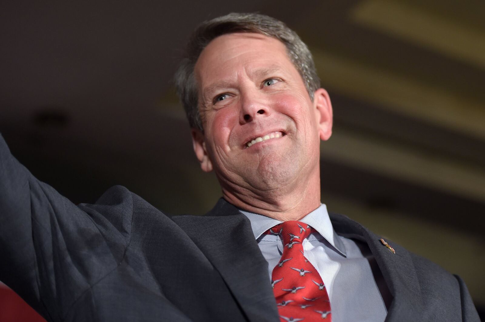 Republican nominee for Georgia governor Brian Kemp waves to a crowd at a Republican Unity Rally. in Gwinnett County. Jenna Eason / Jenna.Eason@coxinc.com