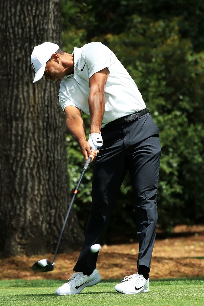 Photos: Tiger Woods’ second round at the Masters