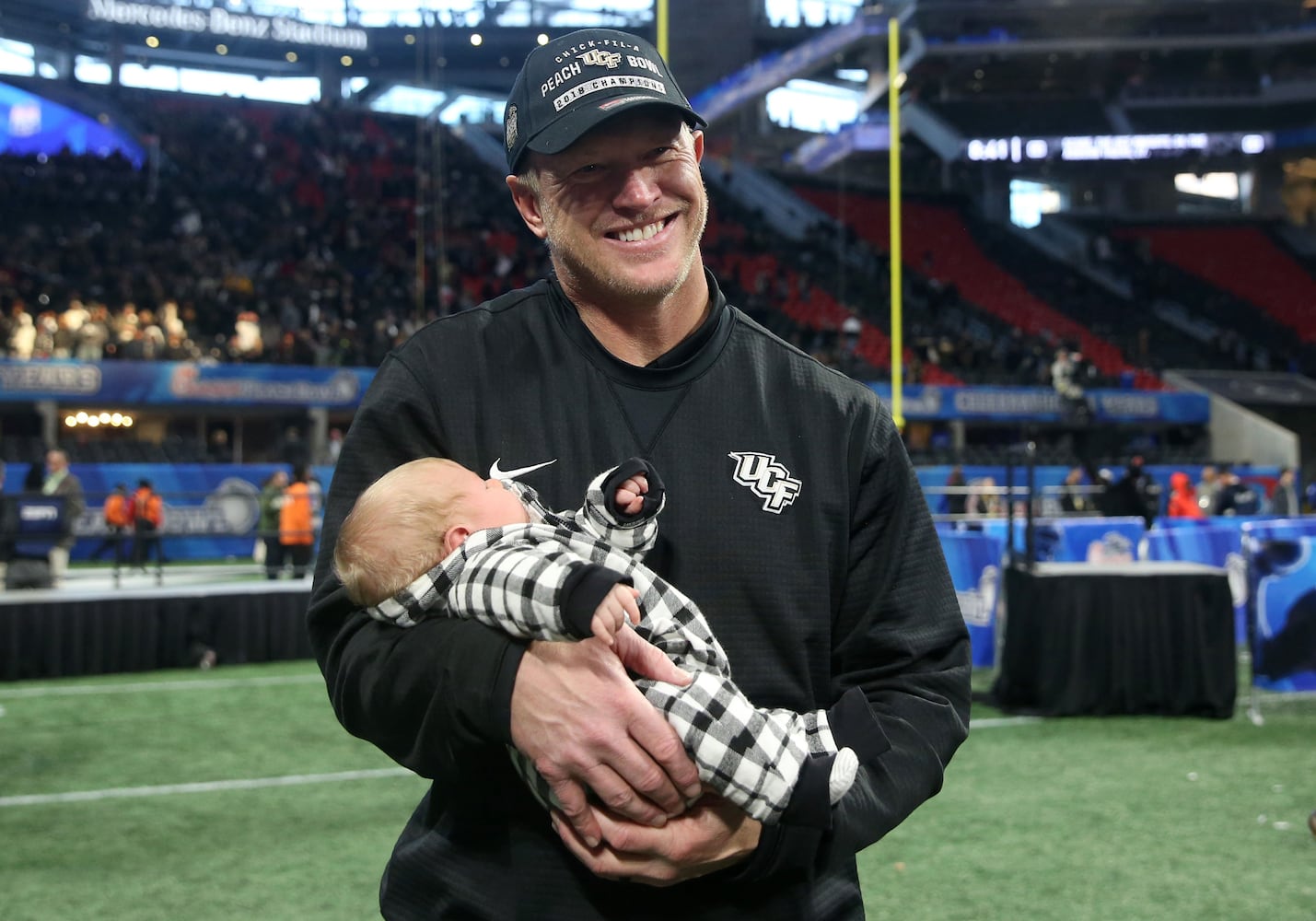 Photos: Auburn and UCF square off in Chick-fil-A Peach Bowl