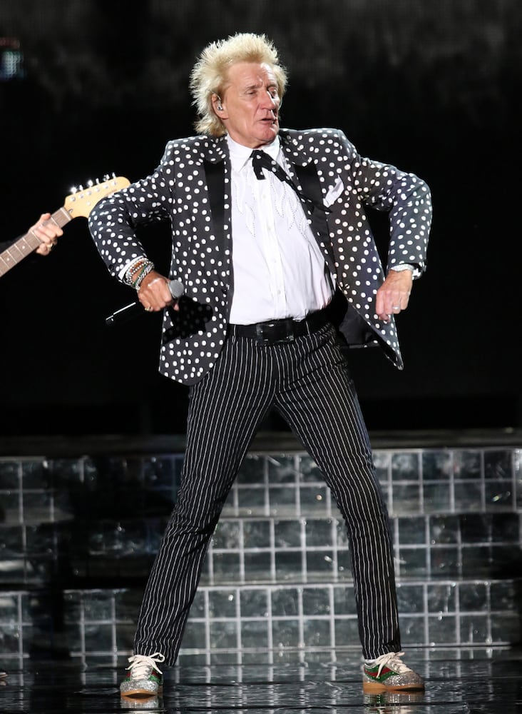 -- Rod Steward sings "Ooh La La"
The legendary Rod Stewart energized a sold out crowd at Ameris Bank Amphitheatre on Wednesday, August 31, 2022 with Cheap Trick as the opening act.
Robb Cohen for the Atlanta Journal-Constitution