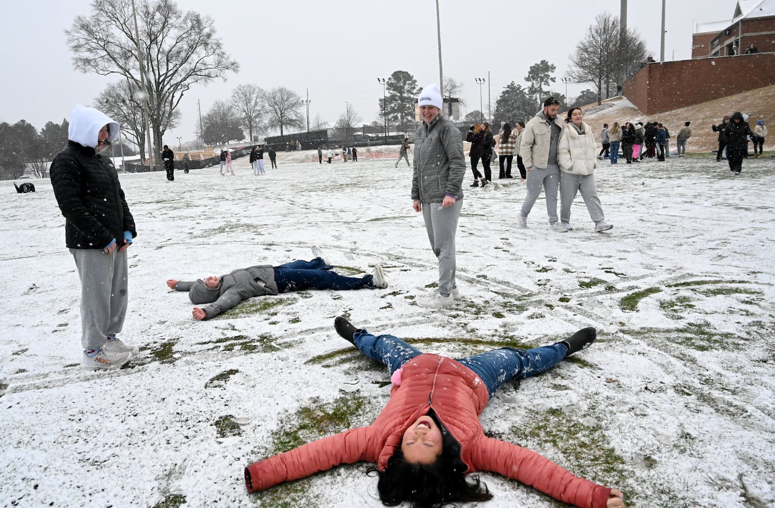 Photos: Snow, ice spreads in Georgia