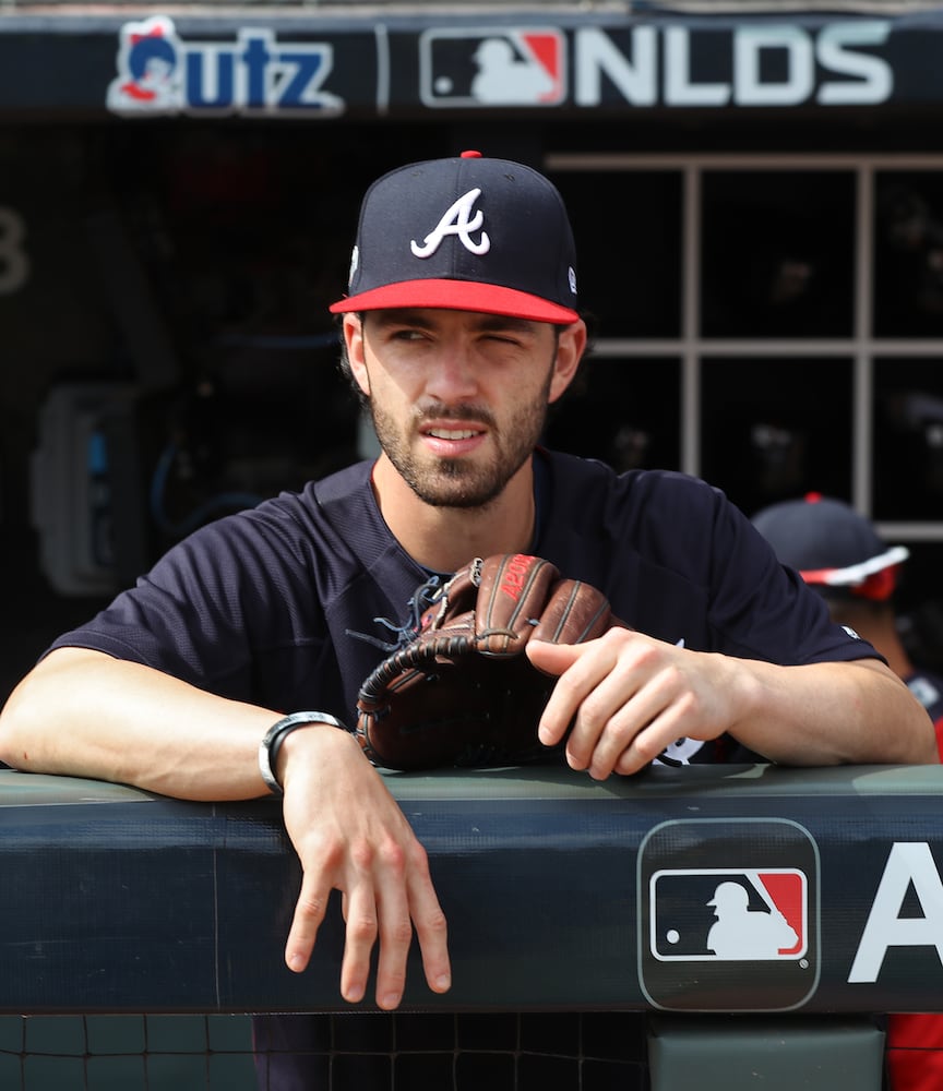 Photos: The scene at the Braves-Cardinals game