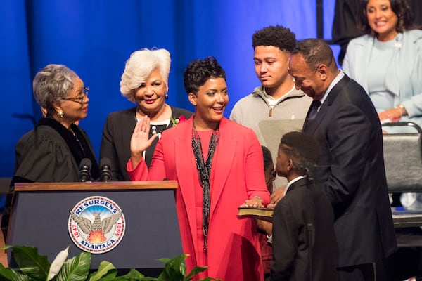 Surrounded by her family, Keisha Lance-Bottoms is sworn in as Atlanta’s 60th mayor Tuesday, January 2, 2018, at Martin Luther King Jr. International Chapel at Morehouse College in Atlanta. ALYSSA POINTER/alyssa.pointer@ajc.com