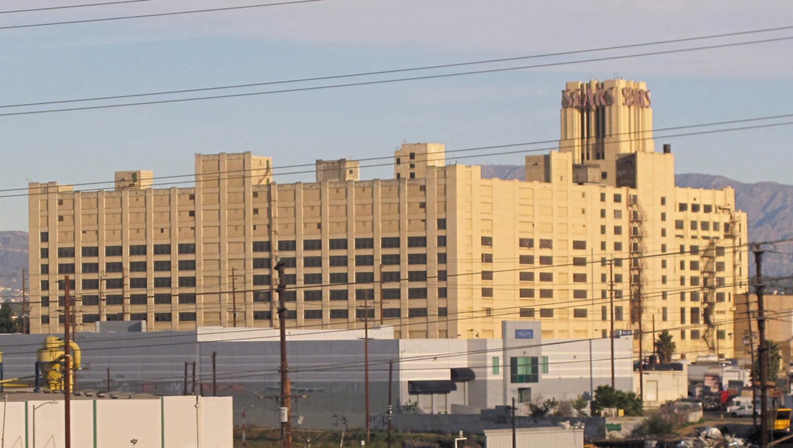 The 1927 Sears warehouse in Los Angeles still has a Sears retail store in operation. The building is undergoing a massive renovation. (Downtowngal / Wikimedia Commons)