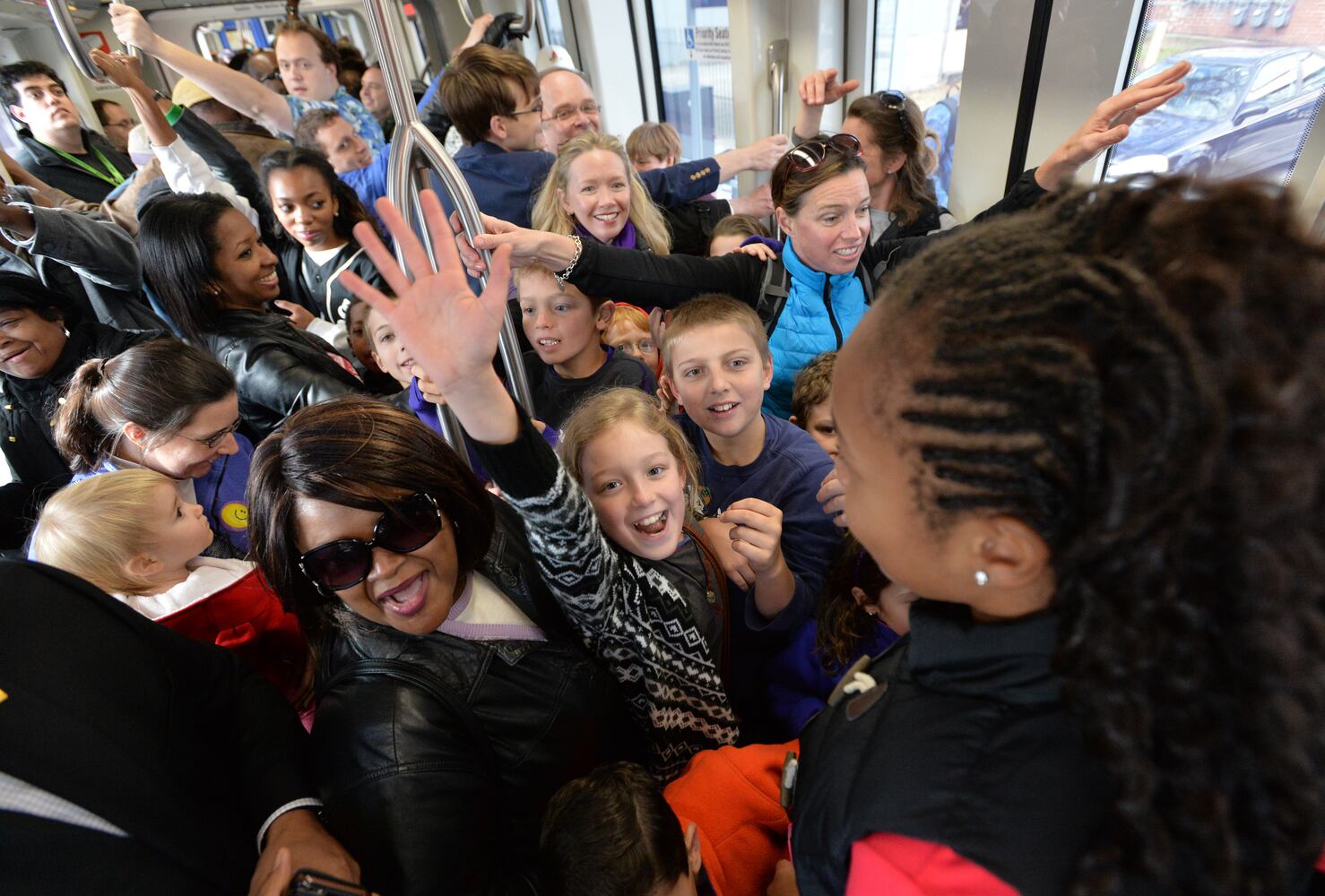 Atlanta streetcar takes its first ride