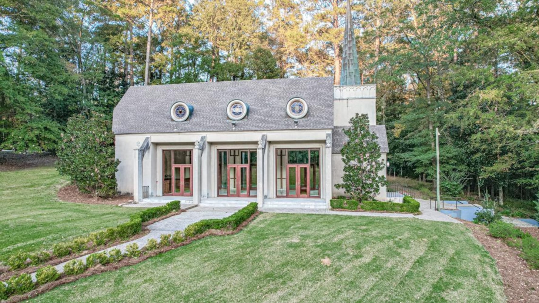 Mansion listed in Macon for $2.5M wows people across the country