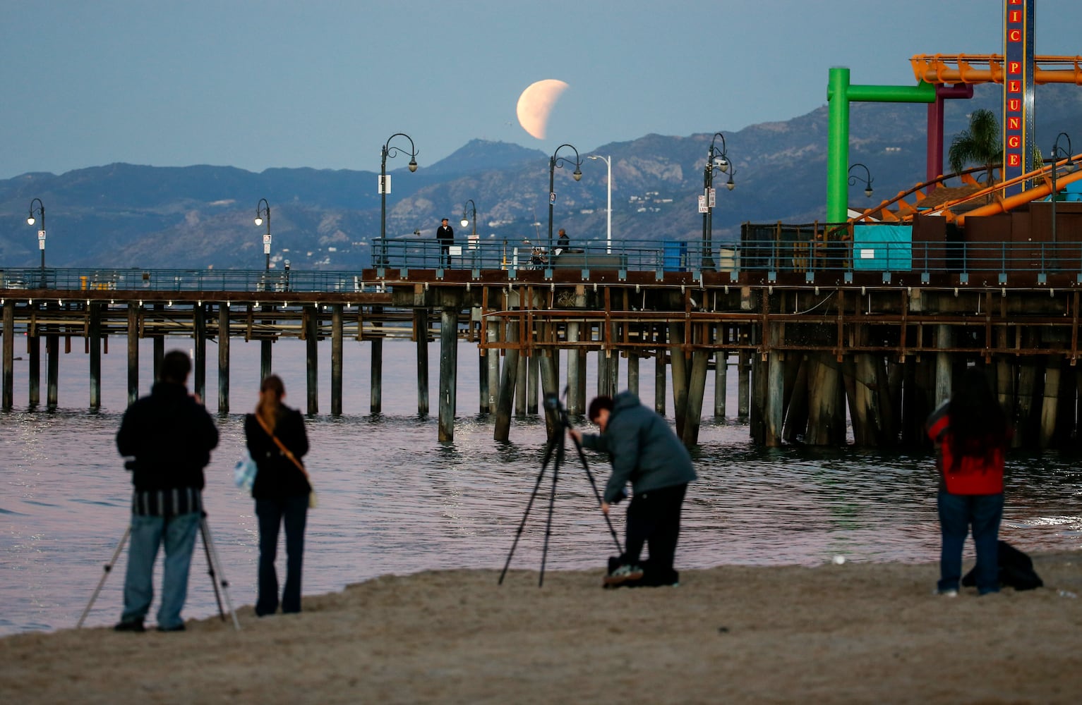 Photos: Super blue blood moon eclipse 2018