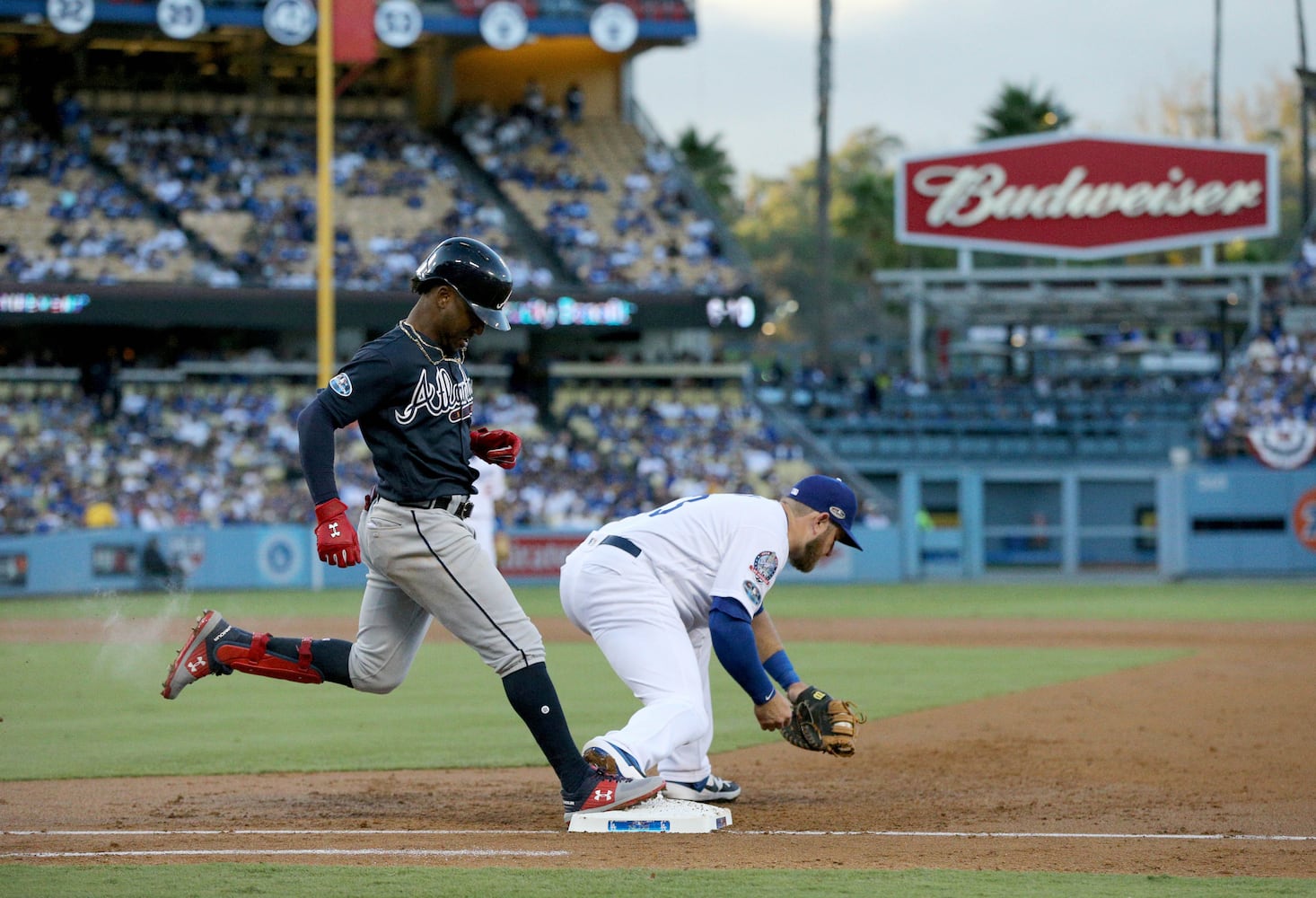 Photos: Braves fall behind Dodgers in playoffs opener